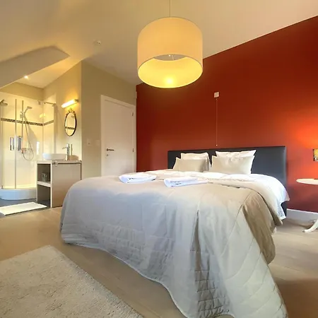 Courtil Villa *